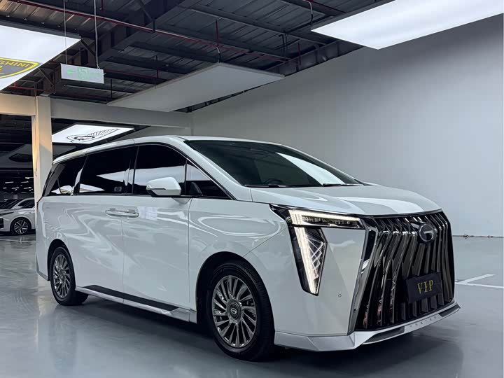 Фото 3 - GAC Trumpchi M8