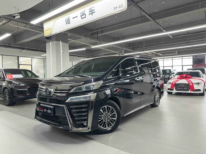 Фото 1 - Toyota Vellfire