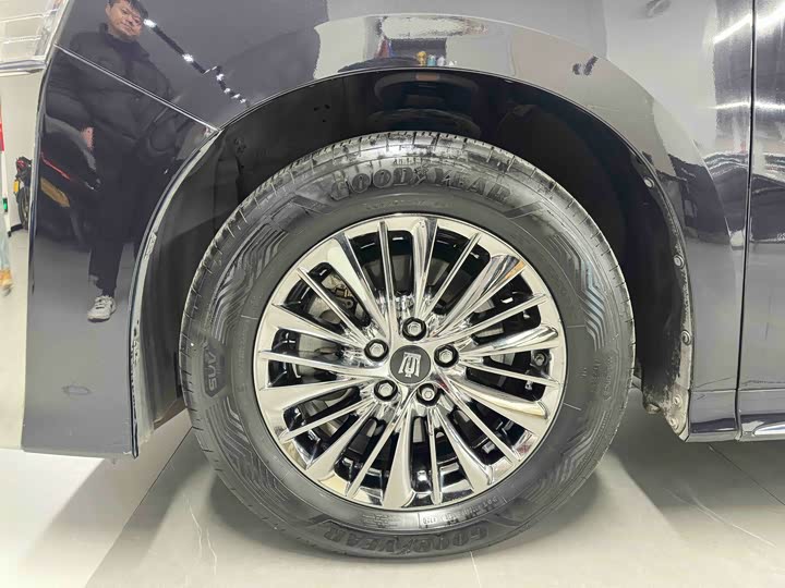 Фото 31 - Toyota Vellfire