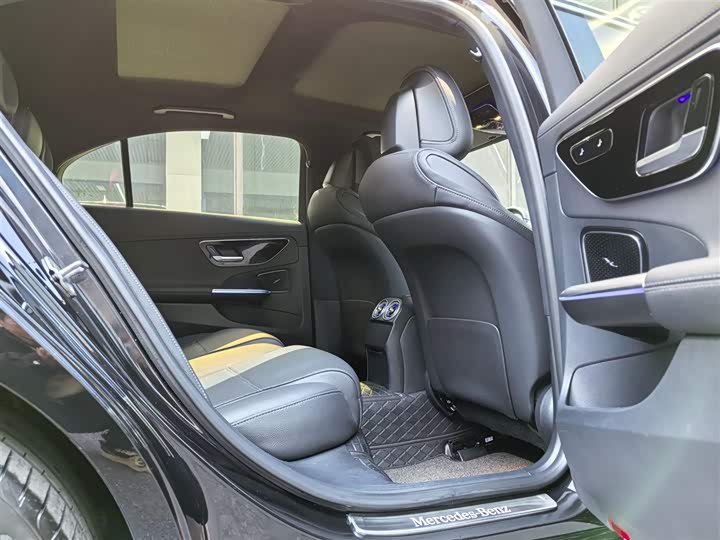 Фото 14 - Mercedes-Benz C-Class