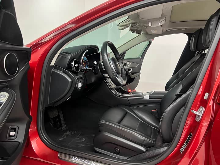 Фото 4 - Mercedes-Benz C-Class