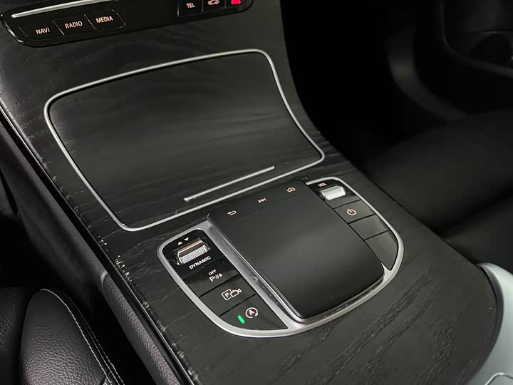 Фото 9 - Mercedes-Benz C-Class