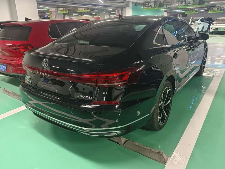 Фото 4 - Volkswagen Passat