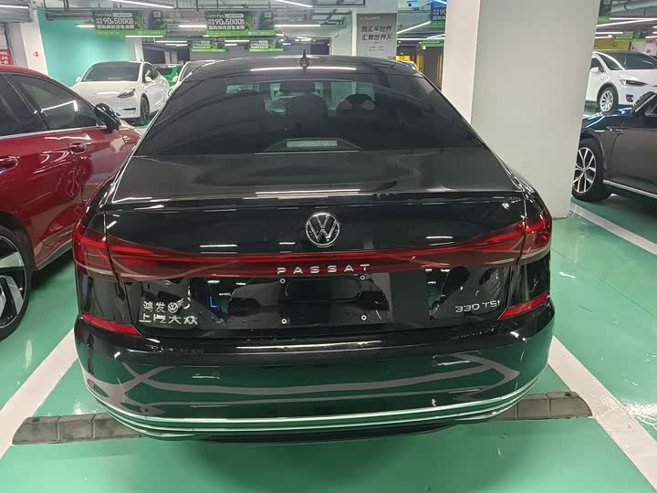 Фото 5 - Volkswagen Passat