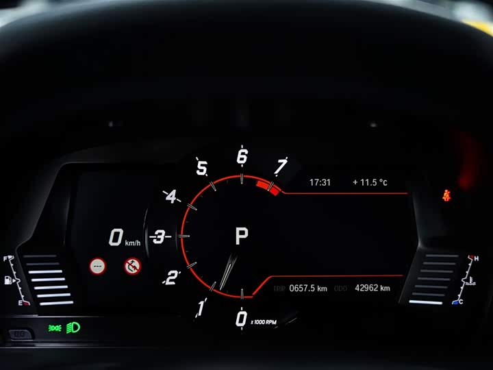 Фото 10 - Toyota Supra