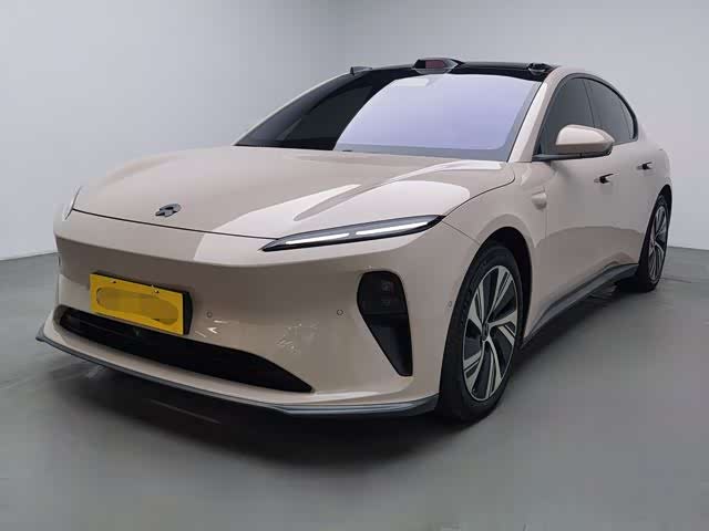 Фото 1 - Nio ET5