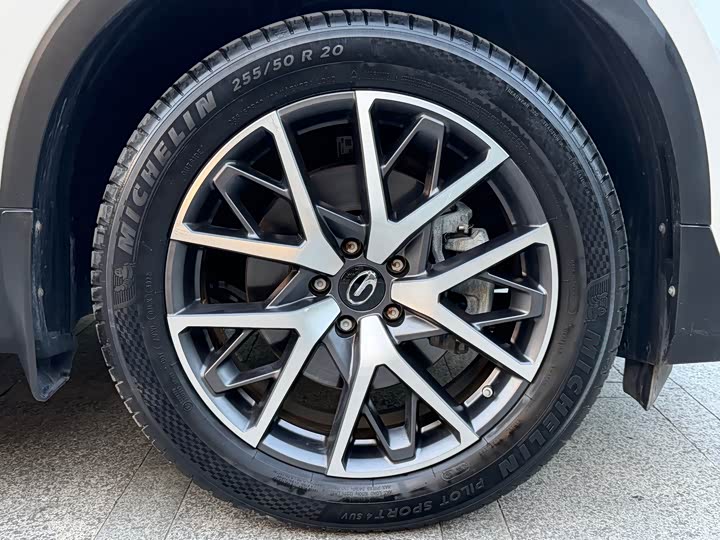 Фото 6 - GAC Trumpchi GS8