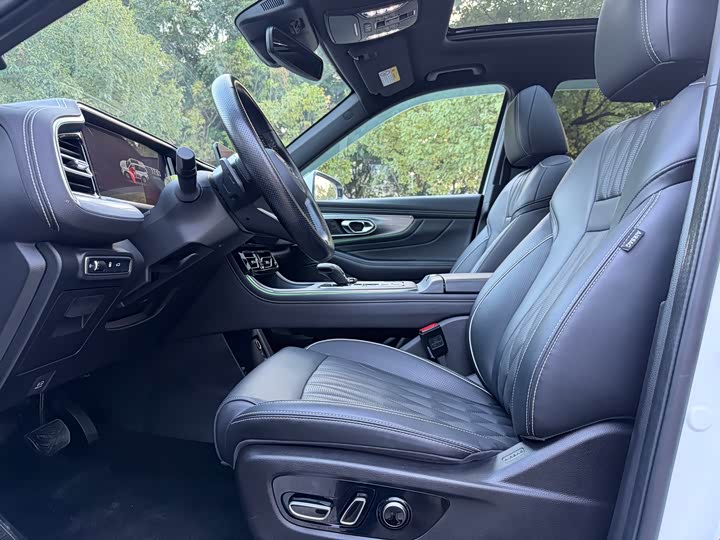 Фото 9 - GAC Trumpchi GS8