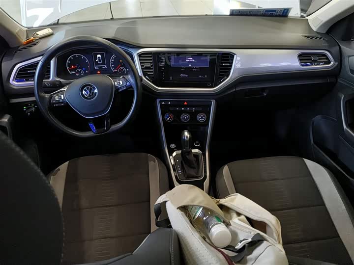 Фото 12 - Volkswagen T-Roc