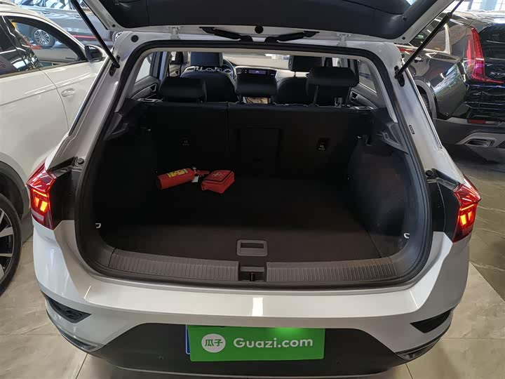 Фото 9 - Volkswagen T-Roc