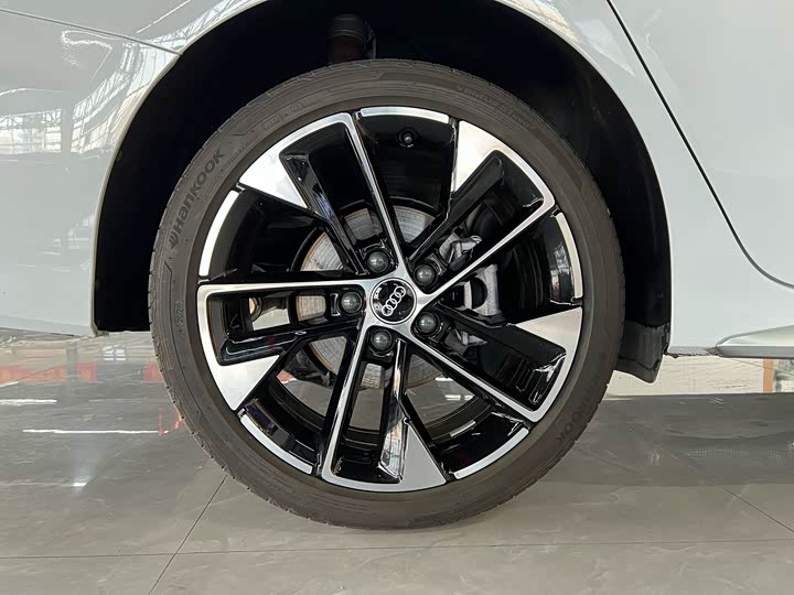 Фото 14 - Audi A3