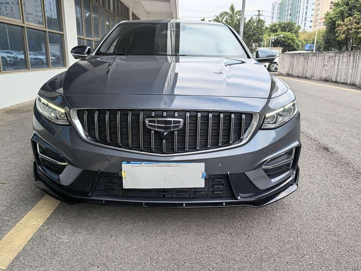 Фото 2 - Geely Preface