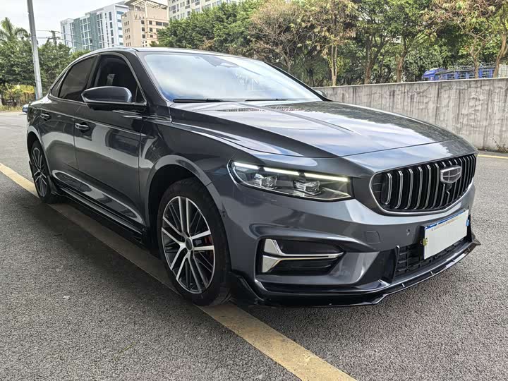 Фото 3 - Geely Preface