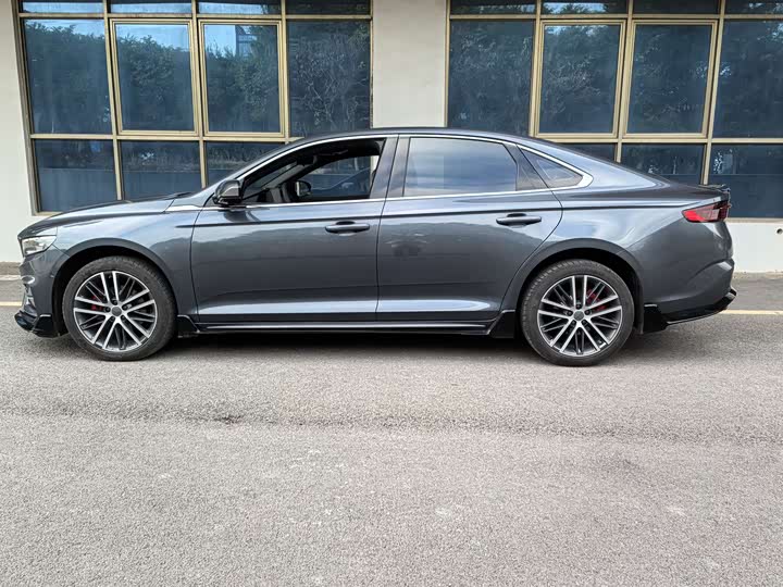 Фото 4 - Geely Preface