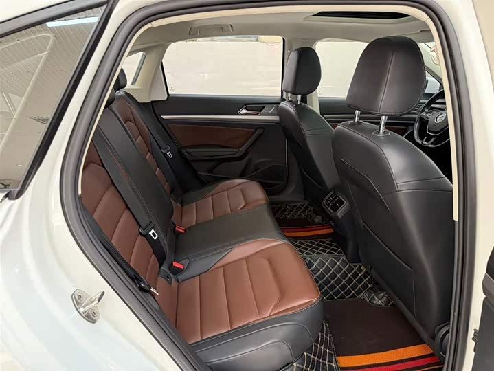 Фото 22 - Volkswagen Lavida