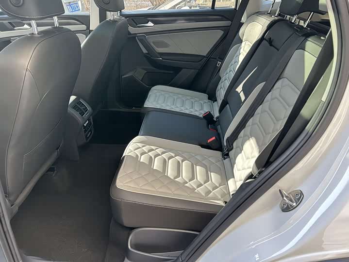 Фото 17 - Volkswagen Tayron