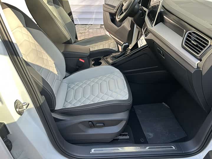 Фото 19 - Volkswagen Tayron