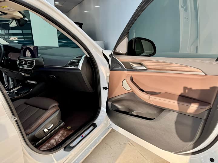 Фото 15 - BMW X3