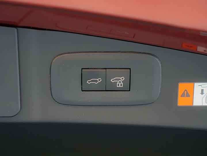 Фото 21 - Lexus RZ