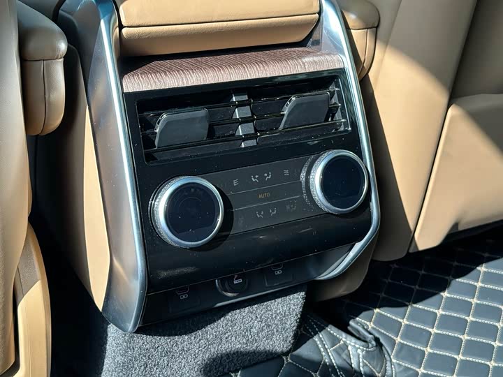 Фото 24 - Land Rover Range Rover