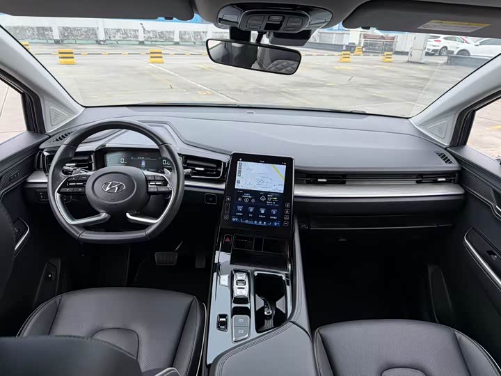 Фото 4 - Hyundai Custo