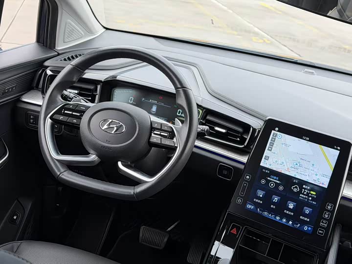 Фото 5 - Hyundai Custo