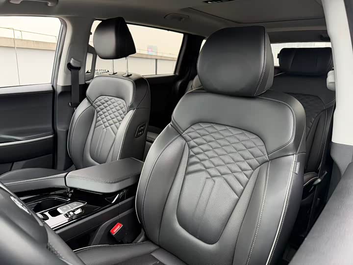 Фото 6 - Hyundai Custo