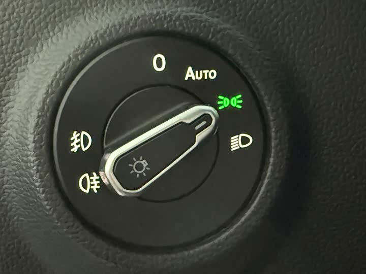 Фото 14 - Volkswagen Tayron