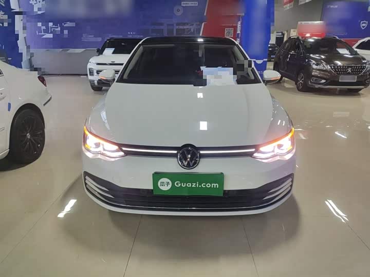 Фото 3 - Volkswagen Golf