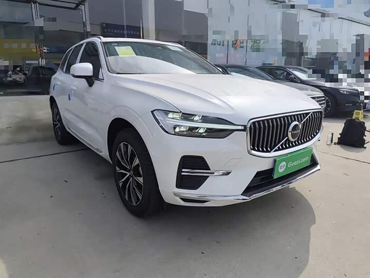 Фото 4 - Volvo XC60