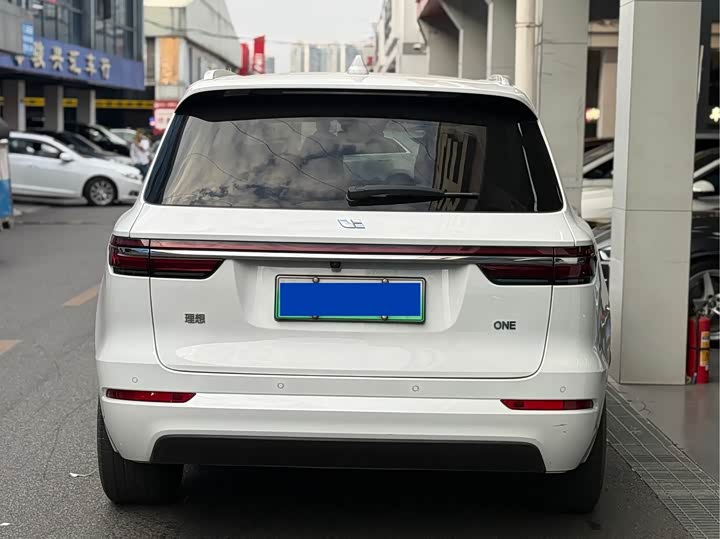 Фото 4 - LiXiang One