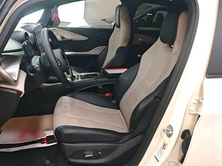 Фото 15 - BYD Dolphin