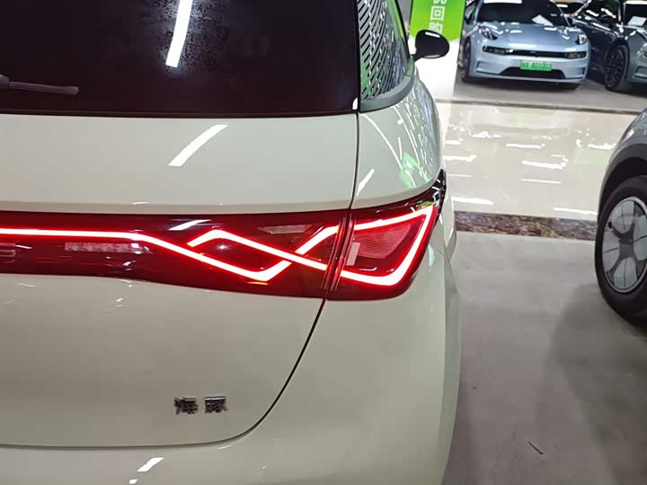 Фото 8 - BYD Dolphin