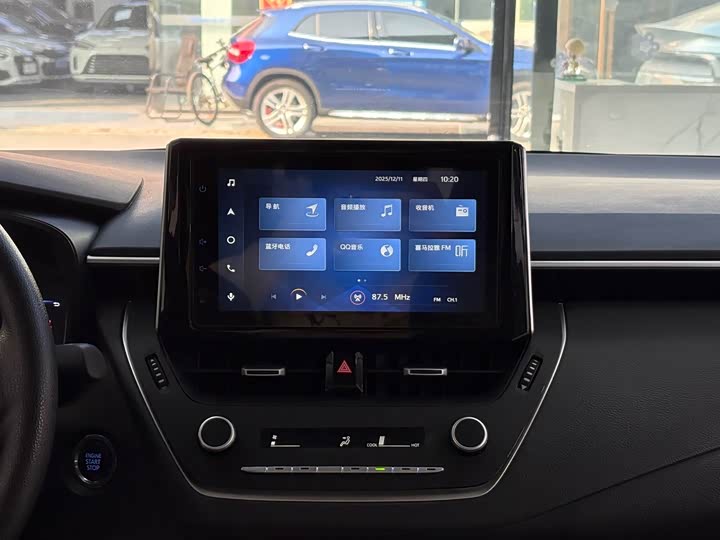 Фото 11 - Toyota Corolla