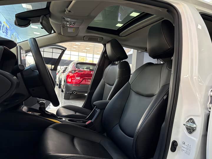 Фото 8 - Toyota Corolla