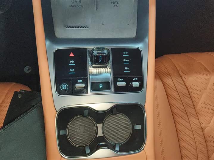 Фото 16 - BYD Sea Lion 07 EV