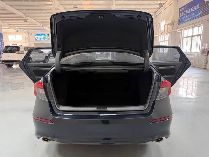 Фото 17 - Honda Civic