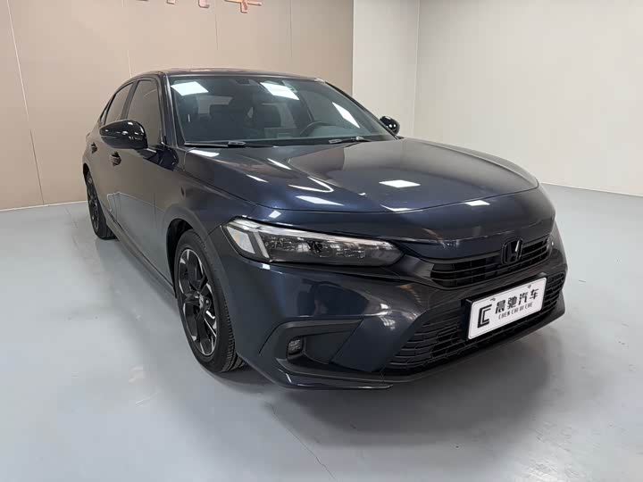 Фото 4 - Honda Civic