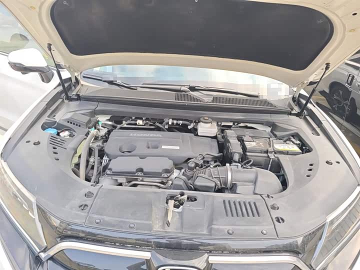 Фото 11 - Honda UR-V