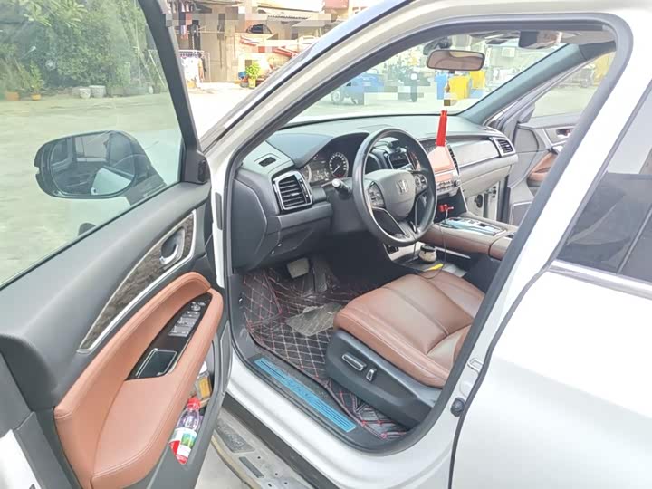 Фото 14 - Honda UR-V