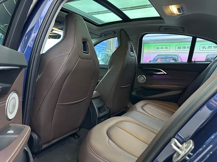 Фото 5 - BMW 1 Series