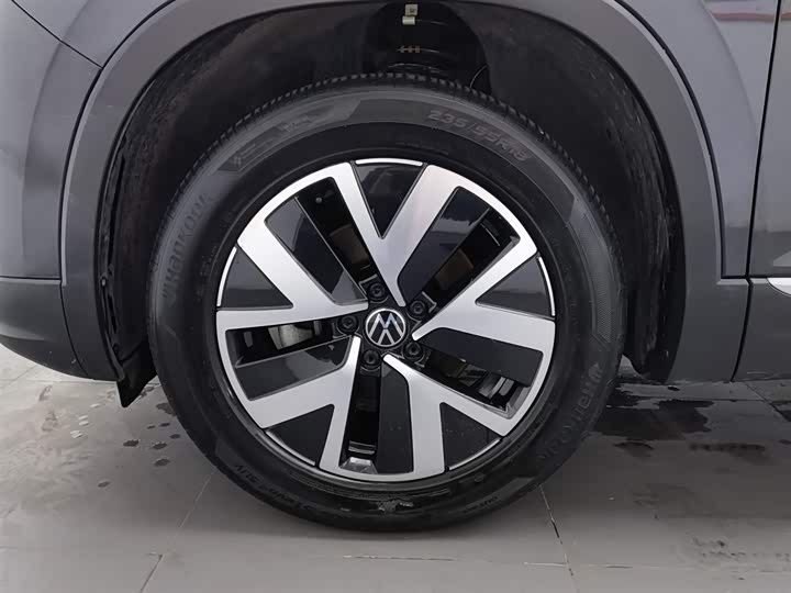 Фото 17 - Volkswagen Tayron