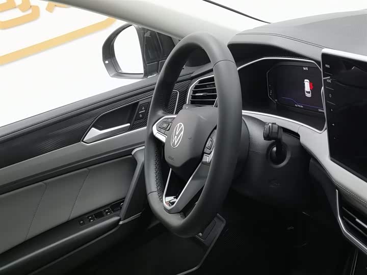 Фото 22 - Volkswagen Tayron