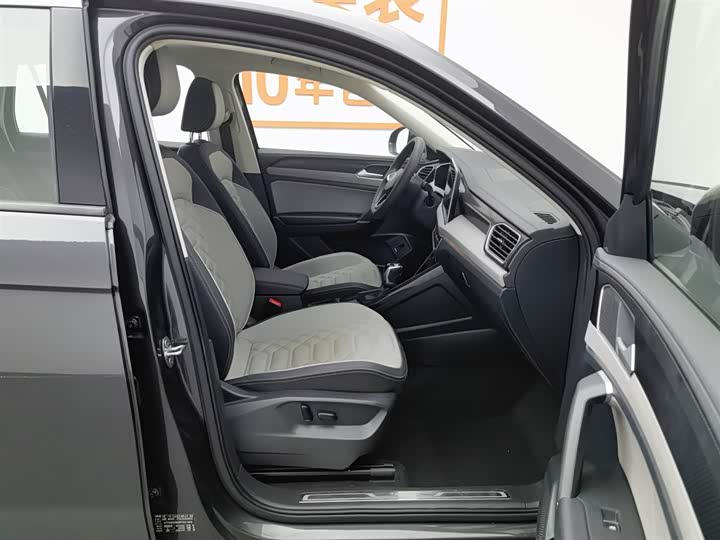 Фото 23 - Volkswagen Tayron