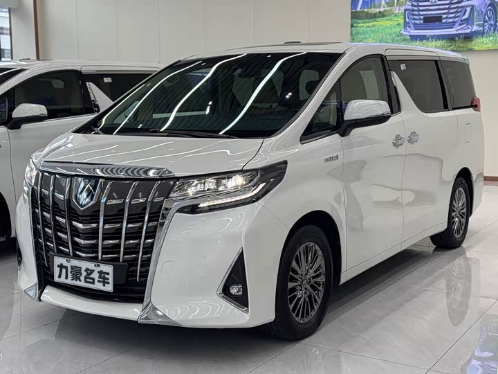 Фото 1 - Toyota Alphard