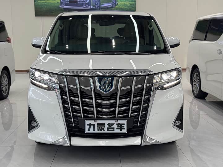 Фото 2 - Toyota Alphard