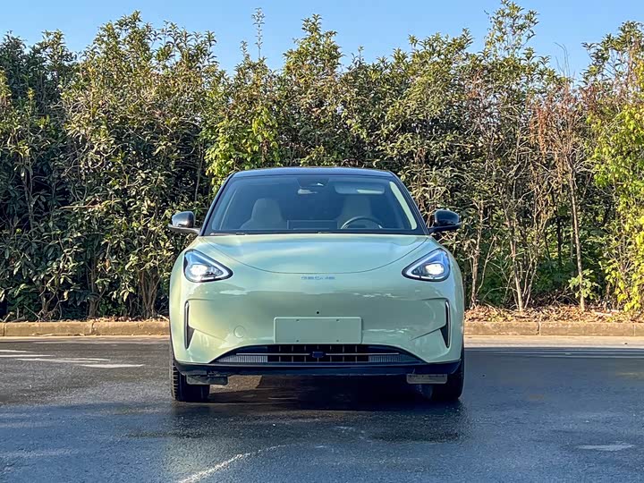 Фото 2 - Geely Galaxy Geome