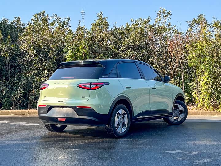 Фото 4 - Geely Galaxy Geome