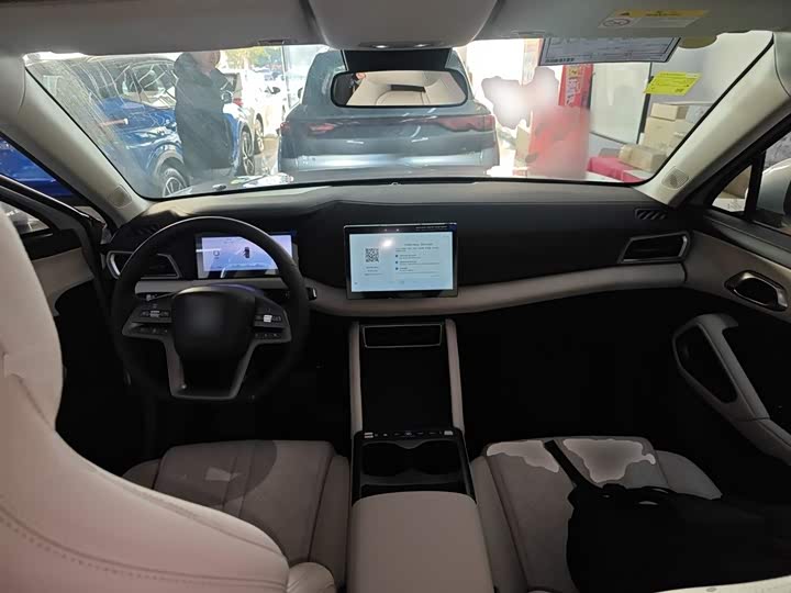 Фото 12 - BYD Yuan Up