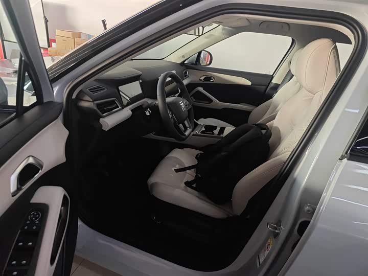 Фото 13 - BYD Yuan Up